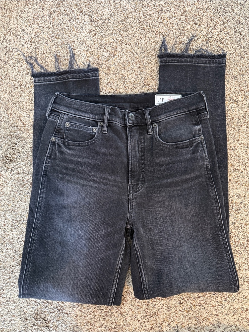 GAP High Rise vintage slim jeans in washed - 27 L